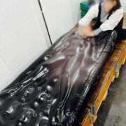 ヒメ日記 2025/12/01 15:21 投稿 恵里ザベス ビザールクリニック