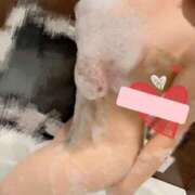 ヒメ日記 2025/08/13 09:52 投稿 田島せな 全裸美女からのカゲキな誘惑