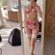 ななこ 明日、明後日います◎ 秘書室(吉原)