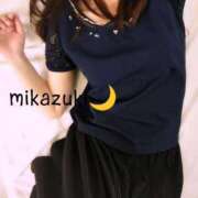 ヒメ日記 2025/10/15 13:19 投稿 三日月ひかる コウテイ