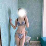 ヒメ日記 2025/11/10 18:14 投稿 新山ちなつ☆清純スレンダー ESTE ALLURE