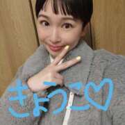 きょうこ 6時半からご案内可能です！！ バイオレンス