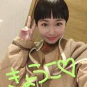 きょうこ 6時半からご案内可能です！！ バイオレンス