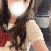 ひなた 鏡の前でセーラー服チェック? タレント倶楽部プレミアム