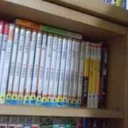 すみれ 本棚整理中📕(^_^) 五反田・品川おかあさん