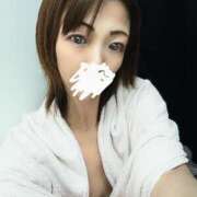 ヒメ日記 2025/05/20 09:42 投稿 浅倉みなみ 全裸美女からのカゲキな誘惑