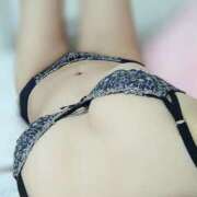 ヒメ日記 2025/05/31 07:22 投稿 浅倉みなみ 全裸美女からのカゲキな誘惑