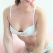 ヒメ日記 2025/08/22 10:22 投稿 浅倉みなみ 全裸美女からのカゲキな誘惑