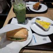 ヒメ日記 2025/08/27 07:44 投稿 浅倉みなみ 全裸美女からのカゲキな誘惑