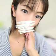 ヒメ日記 2025/10/03 08:29 投稿 浅倉みなみ 全裸美女からのカゲキな誘惑