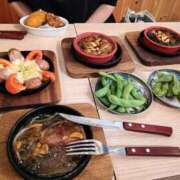 ヒメ日記 2025/10/17 07:32 投稿 浅倉みなみ 全裸美女からのカゲキな誘惑