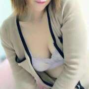 ヒメ日記 2025/11/28 08:12 投稿 浅倉みなみ 全裸美女からのカゲキな誘惑