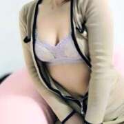 ヒメ日記 2025/11/28 10:22 投稿 浅倉みなみ 全裸美女からのカゲキな誘惑