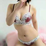 ヒメ日記 2025/11/30 08:21 投稿 浅倉みなみ 全裸美女からのカゲキな誘惑