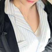 ヒメ日記 2025/12/30 07:52 投稿 浅倉みなみ 全裸美女からのカゲキな誘惑