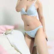 ヒメ日記 2026/01/03 07:42 投稿 浅倉みなみ 全裸美女からのカゲキな誘惑