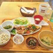 ヒメ日記 2026/01/20 07:25 投稿 浅倉みなみ 全裸美女からのカゲキな誘惑