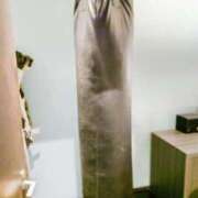 ヒメ日記 2026/01/25 08:22 投稿 浅倉みなみ 全裸美女からのカゲキな誘惑