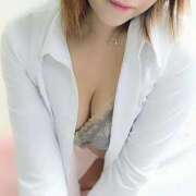 ヒメ日記 2026/04/09 10:38 投稿 浅倉みなみ 全裸美女からのカゲキな誘惑