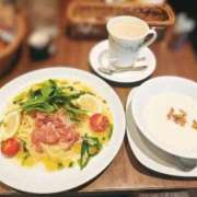 浅倉みなみ 冷製パスタ🍝 全裸美女からのカゲキな誘惑