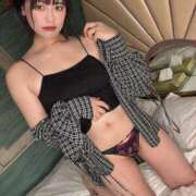 ヒメ日記 2025/04/04 10:02 投稿 滝沢なお 全裸美女からのカゲキな誘惑