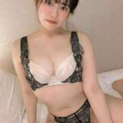 ヒメ日記 2025/04/14 06:52 投稿 滝沢なお 全裸美女からのカゲキな誘惑