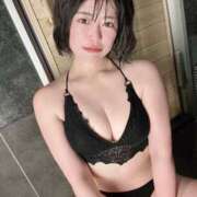 ヒメ日記 2025/05/15 09:22 投稿 滝沢なお 全裸美女からのカゲキな誘惑