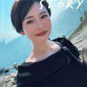 ヒメ日記 2025/08/12 11:09 投稿 滝沢なお 全裸美女からのカゲキな誘惑