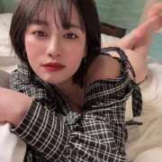 ヒメ日記 2025/08/25 07:58 投稿 滝沢なお 全裸美女からのカゲキな誘惑