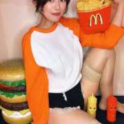 ヒメ日記 2025/09/24 22:52 投稿 滝沢なお 全裸美女からのカゲキな誘惑