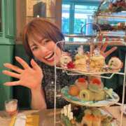 ヒメ日記 2025/09/28 17:12 投稿 滝沢なお 全裸美女からのカゲキな誘惑