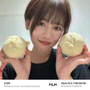 ヒメ日記 2025/10/12 00:32 投稿 滝沢なお 全裸美女からのカゲキな誘惑