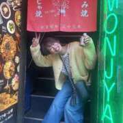 ヒメ日記 2025/11/04 22:02 投稿 滝沢なお 全裸美女からのカゲキな誘惑