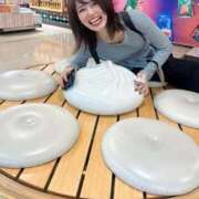 ヒメ日記 2025/11/09 07:22 投稿 滝沢なお 全裸美女からのカゲキな誘惑