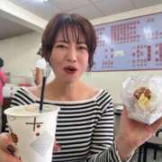 ヒメ日記 2025/11/18 07:47 投稿 滝沢なお 全裸美女からのカゲキな誘惑