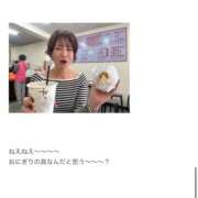 ヒメ日記 2025/11/30 07:32 投稿 滝沢なお 全裸美女からのカゲキな誘惑