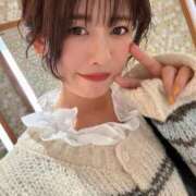 ヒメ日記 2025/12/13 07:22 投稿 滝沢なお 全裸美女からのカゲキな誘惑