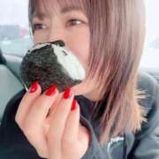 ヒメ日記 2026/01/04 08:32 投稿 滝沢なお 全裸美女からのカゲキな誘惑