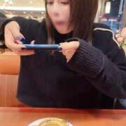 ヒメ日記 2026/01/28 01:12 投稿 滝沢なお 全裸美女からのカゲキな誘惑