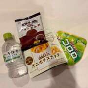 ヒメ日記 2025/09/26 09:06 投稿 すみれ 学校帰りの妹に手コキしてもらった件 谷九