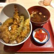 ヒメ日記 2025/10/25 11:21 投稿 すみれ 学校帰りの妹に手コキしてもらった件 谷九