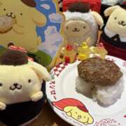 はな 🌼ご飯🌼 プールサイド