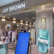 Rika LILY BROW◯と?? CELEB（セレブ）