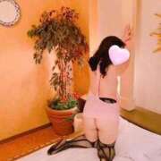 ヒメ日記 2025/04/04 21:56 投稿 しずく 逢って30秒で即尺