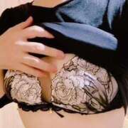 ヒメ日記 2025/09/10 13:13 投稿 しずく 逢って30秒で即尺