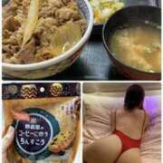 ヒメ日記 2025/10/26 22:42 投稿 しずく 逢って30秒で即尺