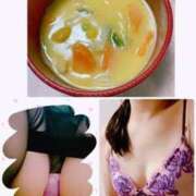 ヒメ日記 2025/11/03 22:03 投稿 しずく 逢って30秒で即尺