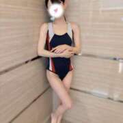 ヒメ日記 2025/04/06 07:31 投稿 【ありす】黒髪妹系美女 コーチと私と、ビート板･･･