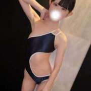 ヒメ日記 2025/07/12 17:23 投稿 【ありす】黒髪妹系美女 コーチと私と、ビート板･･･