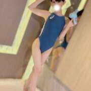 ヒメ日記 2025/08/20 09:23 投稿 【ありす】黒髪妹系美女 コーチと私と、ビート板･･･